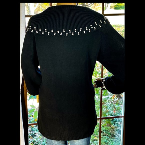 ⭐HP(X4)⭐VTG▪️VICTORIA HARBOUR▪️Pearl Rhinestone & Bead Embellished Sweater - Picture 2 of 8